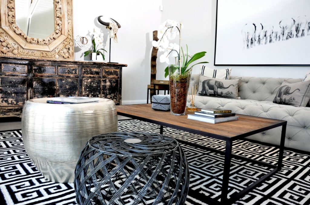 Black and White Home Decor