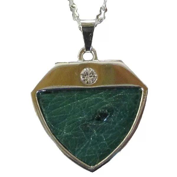 Brilliant green pendant