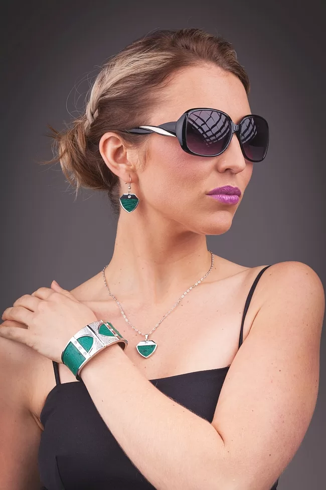 Ostrich leather Pendant - brilliant green - Image 2