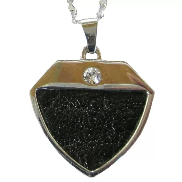 Pendant - black