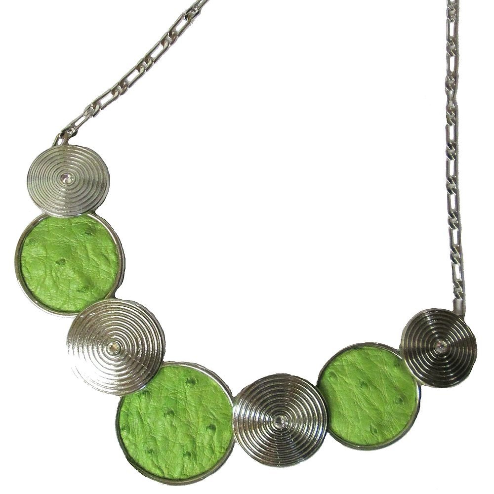 Ostrich necklace - Garden green